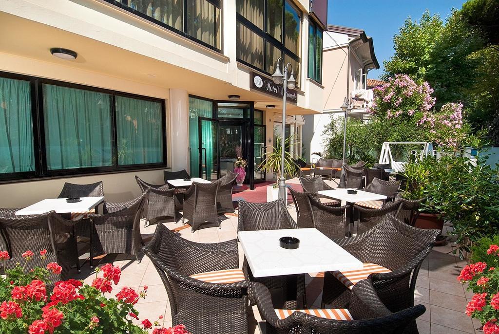 Hotel Tulipe Nazionale Riccione Dış mekan fotoğraf