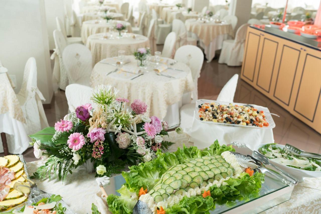 Hotel Tulipe Nazionale Riccione Dış mekan fotoğraf