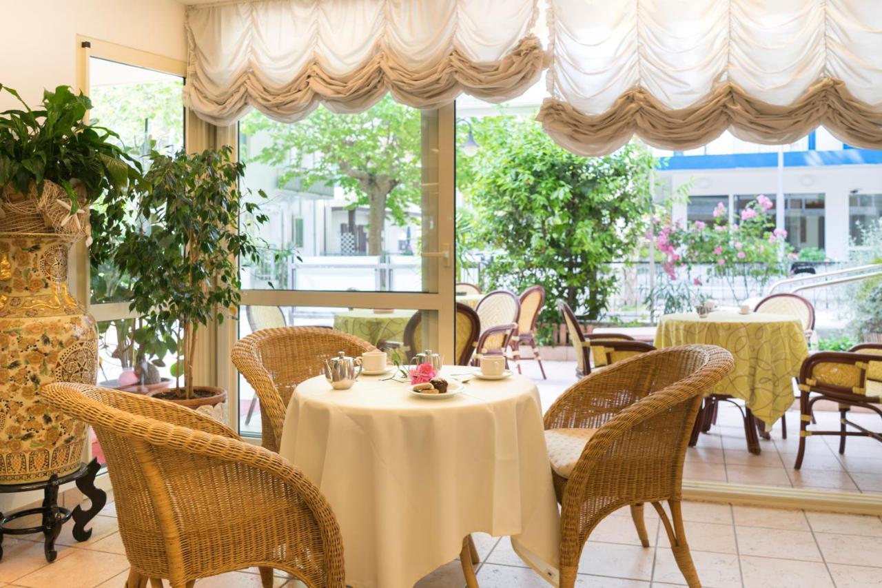 Hotel Tulipe Nazionale Riccione Dış mekan fotoğraf