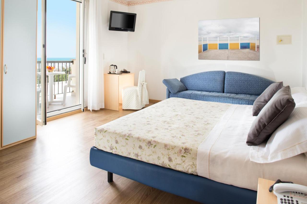 Hotel Tulipe Nazionale Riccione Dış mekan fotoğraf